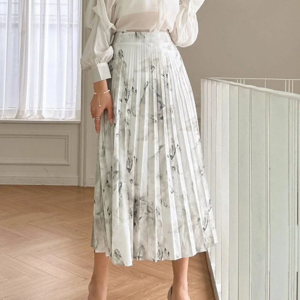 High Waist Graphic Print Pleated Skirt